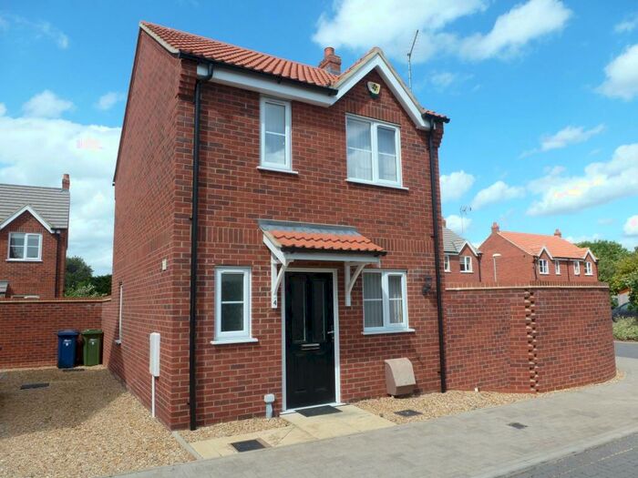 2 Bedroom Detached House To Rent In Granger Close, Wisbech, PE13
