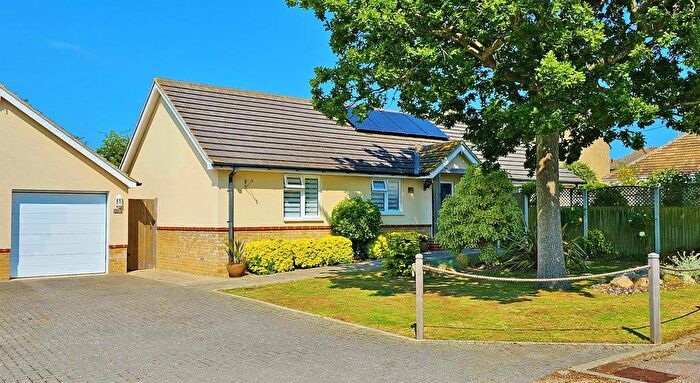 2 Bedroom Detached Bungalow For Sale In Woodberry Way, Walton On The Naze, CO14