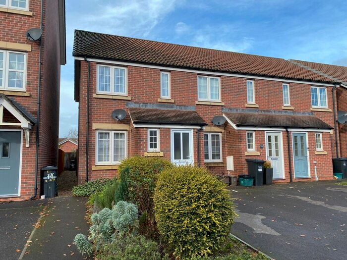2 Bedroom End Of Terrace House To Rent In Glebelands, Bathpool, Taunton, TA2