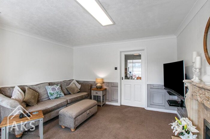 4 Bedroom Detached House For Sale In Woodmans Croft, Hatton, DE65