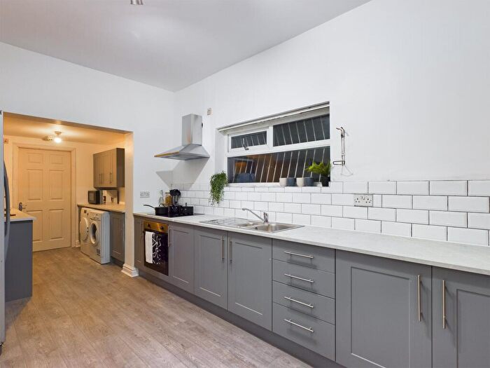 6 Bedroom House To Rent In Ossory Street, M14