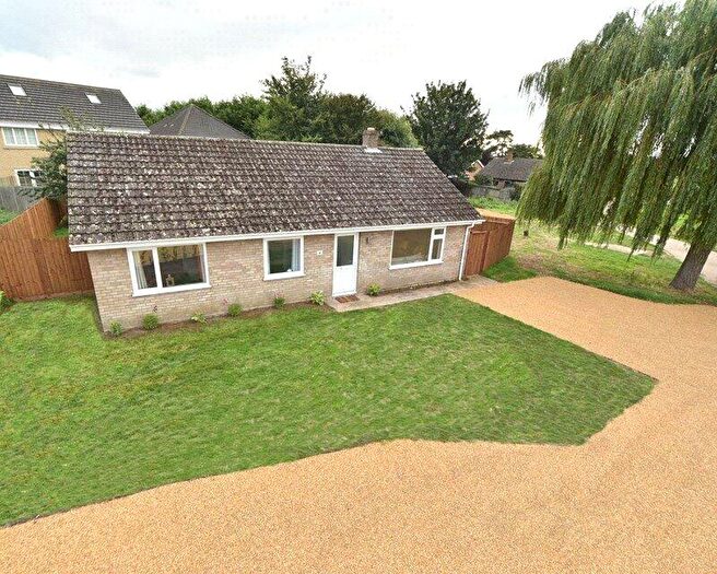 3 Bedroom Bungalow To Rent In Willow Close, Holywell Row, Bury St. Edmunds, Suffolk, IP28