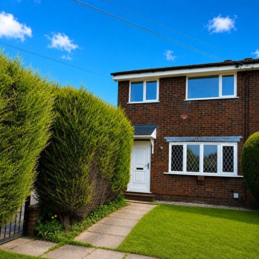 3 Bedroom End Of Terrace House To Rent In Stanbury Close, Burnley, BB10