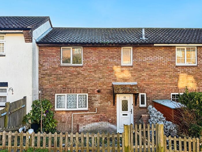 3 Bedroom Terraced House For Sale In Findon Road, Brighton, BN2