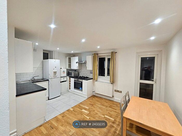 2 Bedroom Flat To Rent In Axminster Rd, London, N7