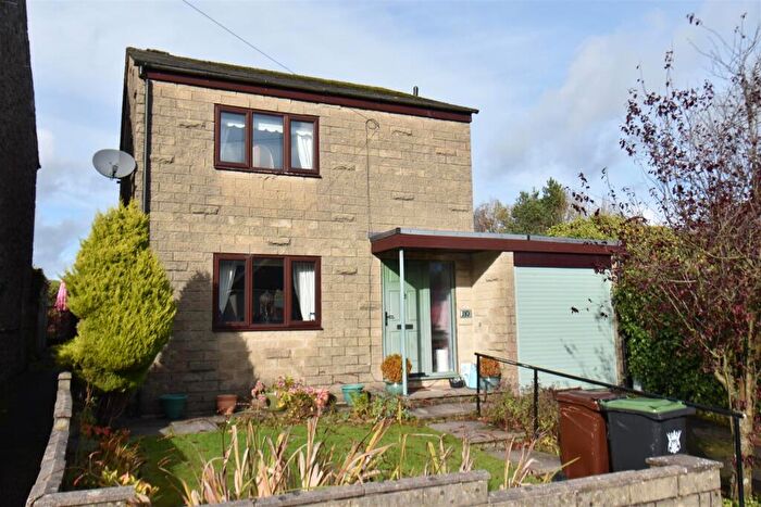 3 Bedroom Detached House For Sale In Macclesfield Old Road, Buxton, SK17