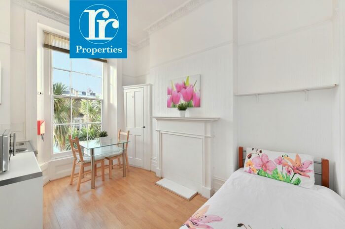 Studio To Rent In Oakley Street, Chelsea, SW3