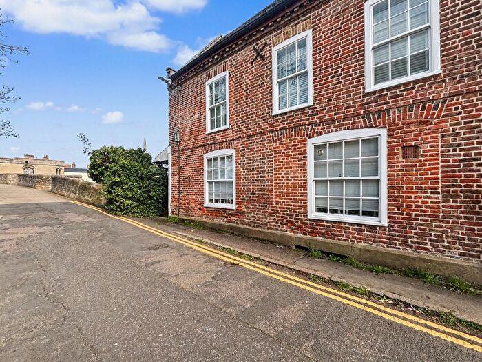 1 Bedroom Flat To Rent In Bridge House, St Ives, Cambs, PE27