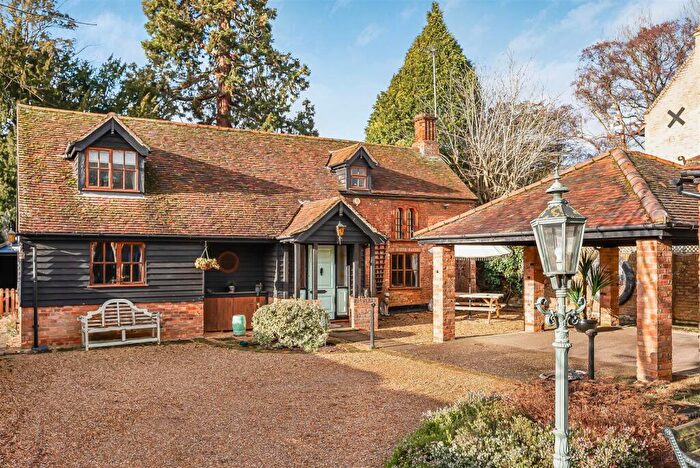 3 Bedroom Detached House For Sale In Hertingfordbury Road, Hertingfordbury, SG14