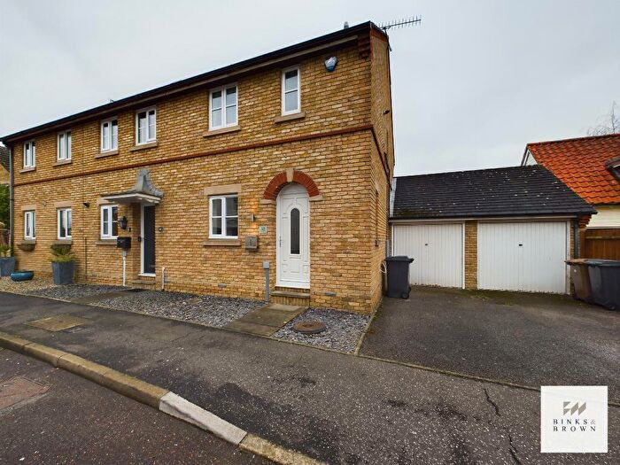 3 Bedroom End Of Terrace House To Rent In Ormesby Chine, South Woodham Ferrers, Essex, CM3