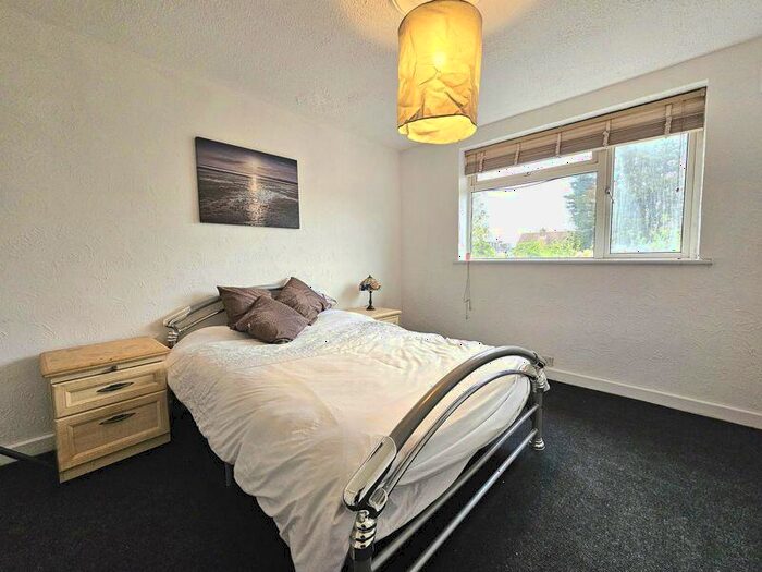 1 Bedroom House To Rent In Crownfield Ave, Ilford, IG2