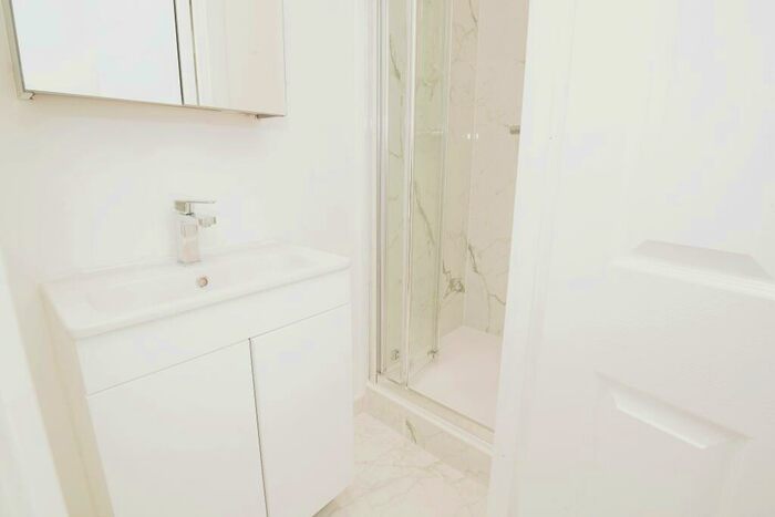 2 Bedroom Apartment To Rent In Cowbridge Road East, Canton, CF5