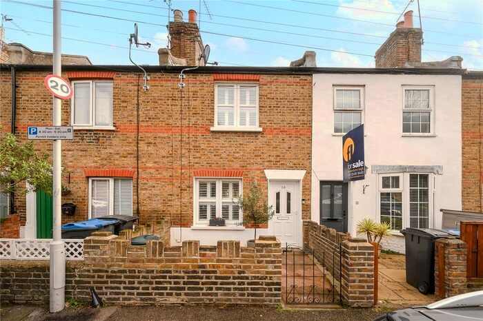 2 Bedroom Terraced House To Rent In York Road, Kingston Upon Thames, KT2