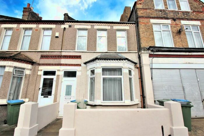 3 Bedroom Terraced House To Rent In Conway Road, Plumstead, SE18