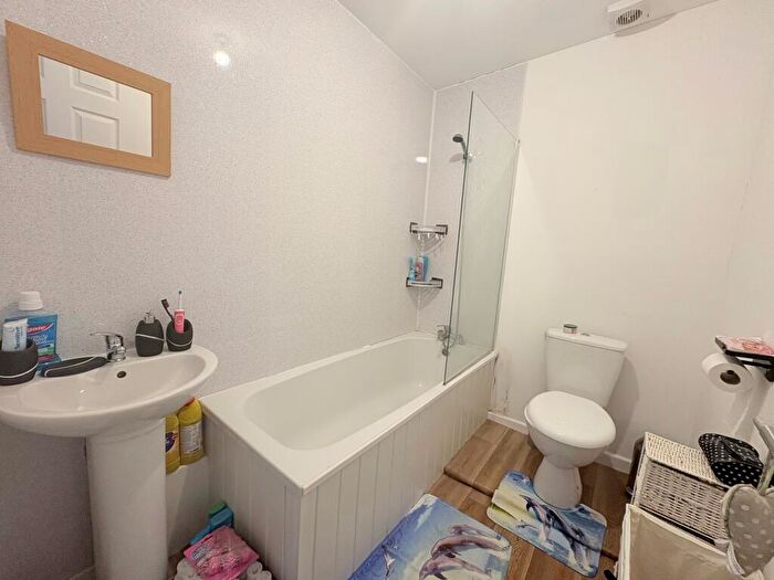 1 Bedroom Flat To Rent In A Dinam Street, Nantymoel, Bridgend, CF32