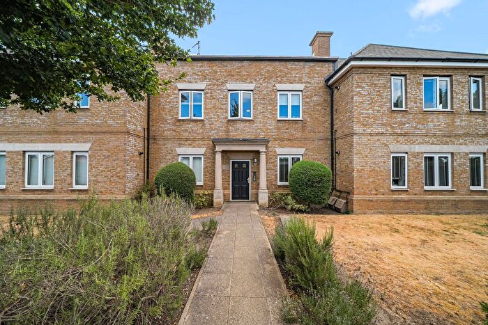 2 Bedroom Flat For Sale In Nettlefold Place, Sunbury-On-Thames, TW16