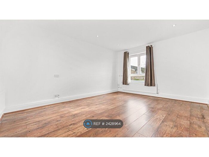 1 Bedroom Flat To Rent In Winchet Walk, Croydon, CR0