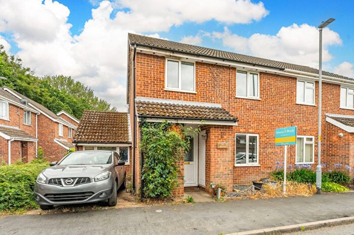 3 Bedroom Semi-Detached House For Sale In Lindford Drive, Norwich, NR4