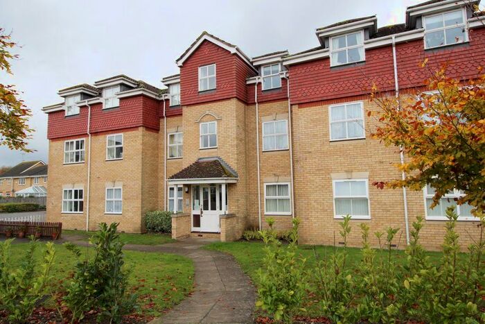 2 Bedroom Flat To Rent In Aisher Way, Riverhead, Sevenoaks, TN13