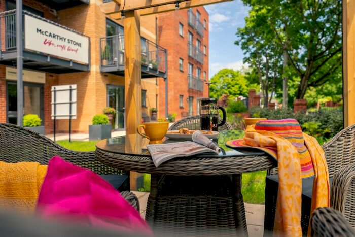 1 Bedroom Flat To Rent In The Moors, Thatcham, RG19