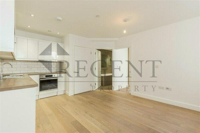 1 Bedroom Apartment To Rent In Brook House, Cricket Green, CR4