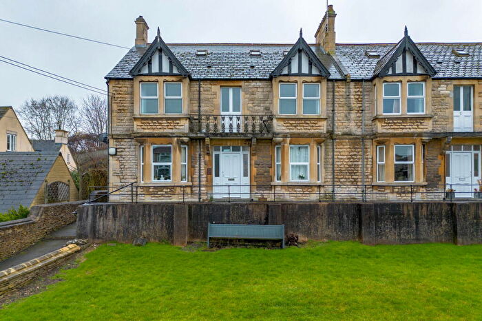 2 Bedroom Flat For Sale In Stokes Road, Corsham, SN13