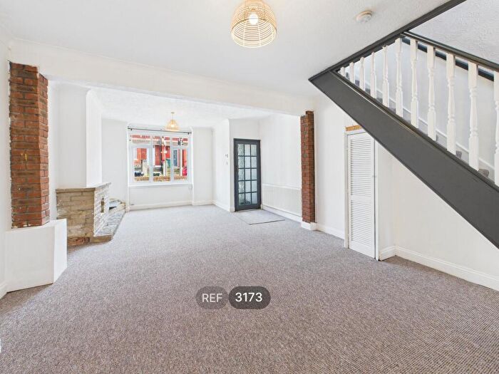 2 Bedroom Terraced House To Rent In Redvers Road, Brighton, BN2