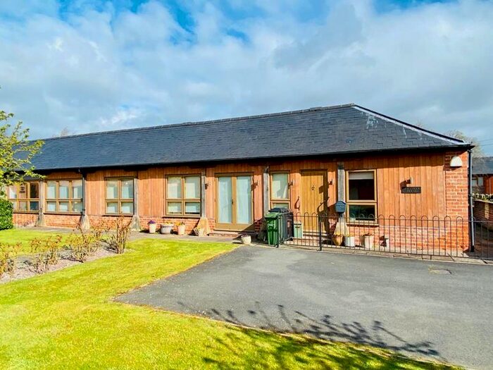 2 Bedroom Barn Conversion For Sale In West Town Court, Kingsland, Leominster, HR6