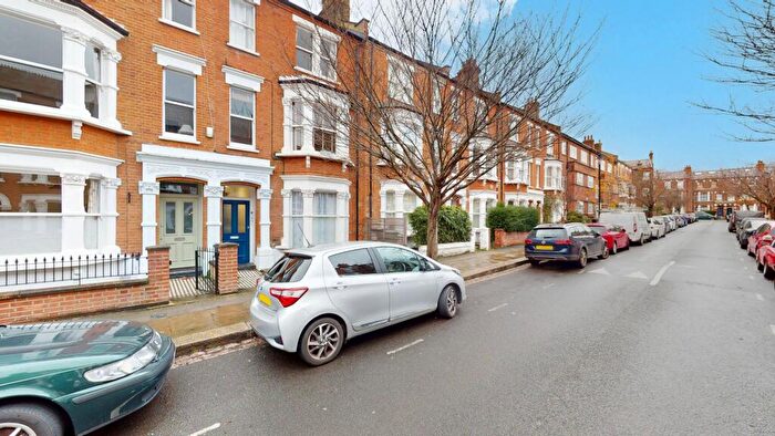 2 Bedroom Apartment To Rent In Mackeson Road, London, NW3