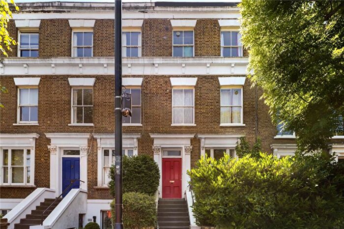 3 Bedroom Flat To Rent In Gaisford Street, Kentish Town, London, NW5