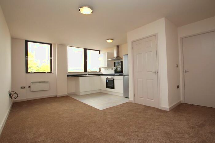 2 Bedroom Apartment To Rent In Priestgate, Peterborough, PE1