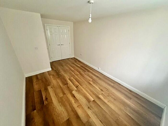 2 Bedroom Apartment To Rent In Cumberland Court, CW1