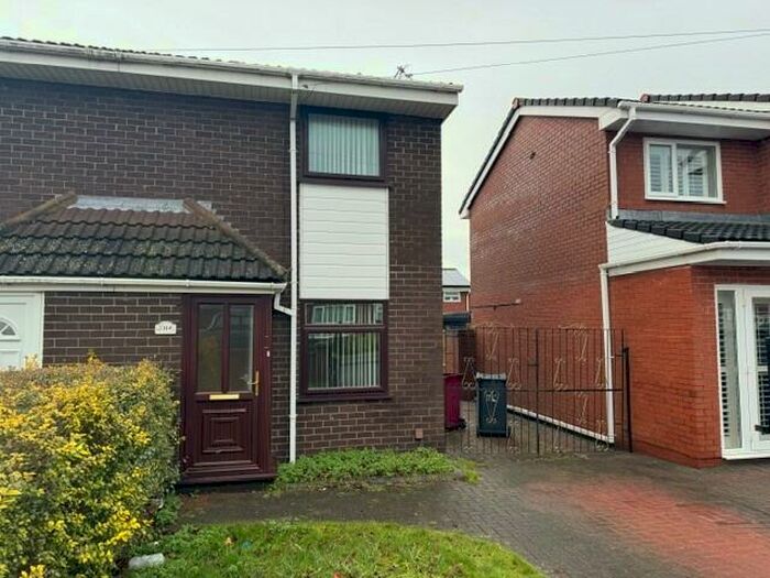 2 Bedroom Property To Rent In Saxon Way, L33