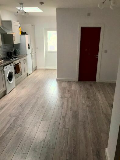 4 Bedroom Terraced House To Rent In Smithies Road, London, SE2