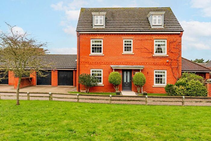 5 Bedroom Detached House For Sale In Windsor Park Gardens, Norwich, NR6