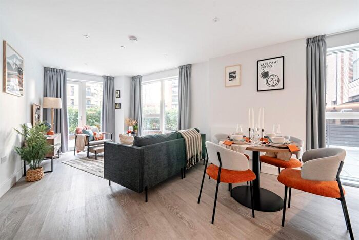 2 Bedroom Apartment To Rent In Palmer Street, Reading, RG1
