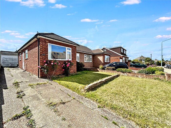 2 Bedroom Bungalow For Sale In Beacon Close, Rainham, Kent, ME8