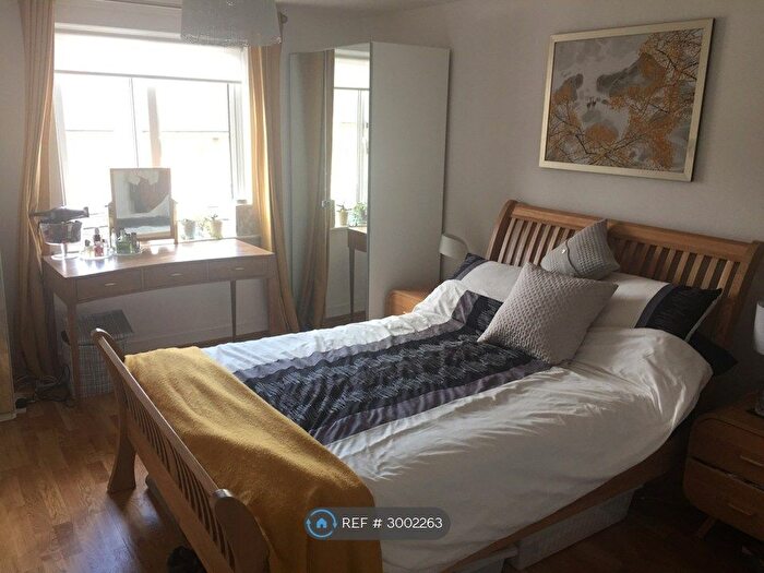 1 Bedroom Flat To Rent In Candle Street, London, E1
