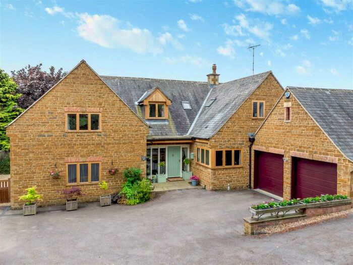 5 Bedroom Detached House For Sale In Oakham Road, Braunston, Rutland, LE15