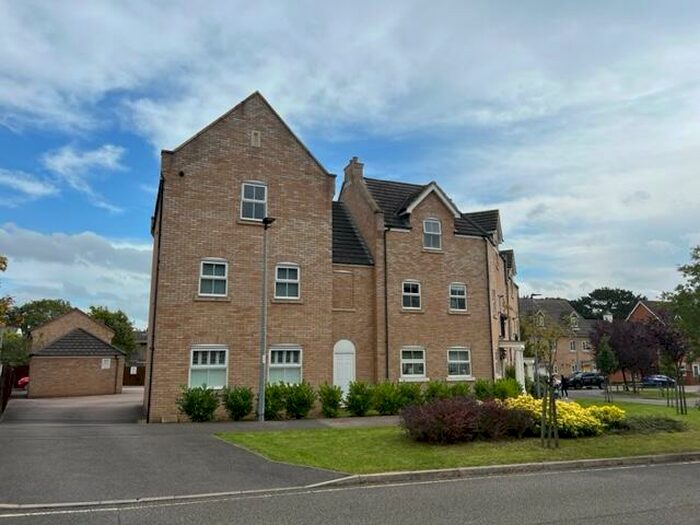 1 Bedroom Flat To Rent In Appledore Road, MK40