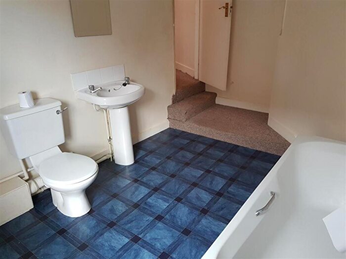 2 Bedroom Apartment To Rent In Church Street, Canterbury, CT1