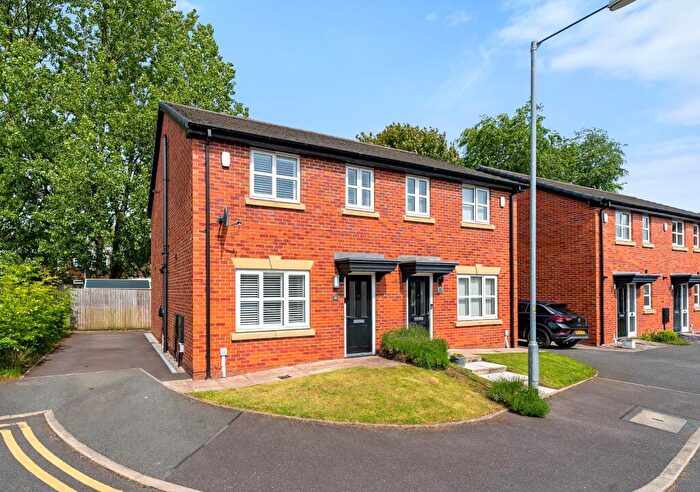 3 Bedroom Detached House For Sale In Bluebell Close, Harwood, Bolton, BL2