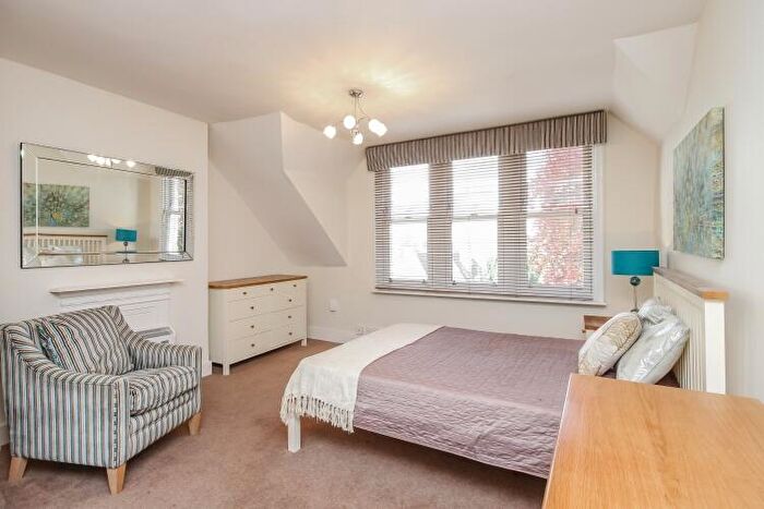Apartment To Rent In Woodstock Road, Oxford, OX2