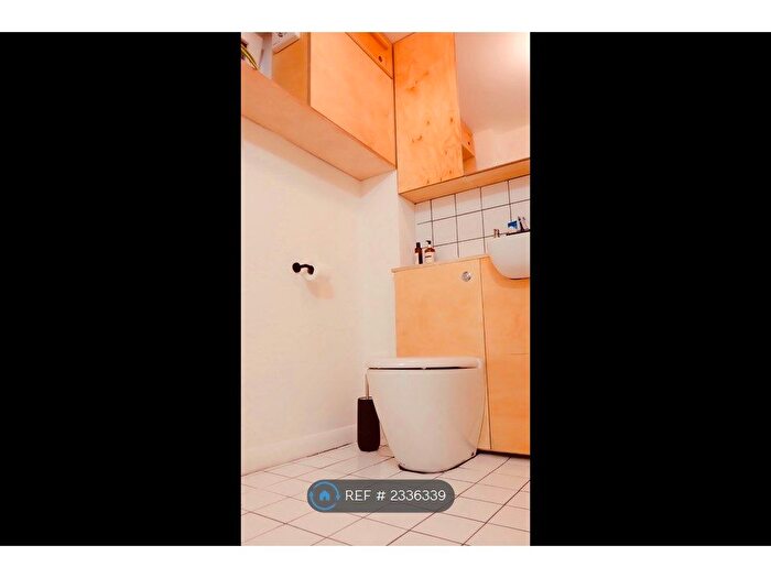 1 Bedroom Flat To Rent In Pembury Place, London, E5