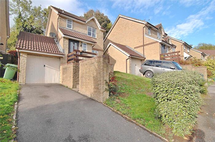 3 Bedroom Detached House For Sale In Swifts Hill View, Stroud, Gloucestershire, GL5