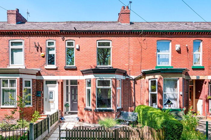 4 Bedroom Terraced House For Sale In Railway Road, Urmston, Manchester, M41