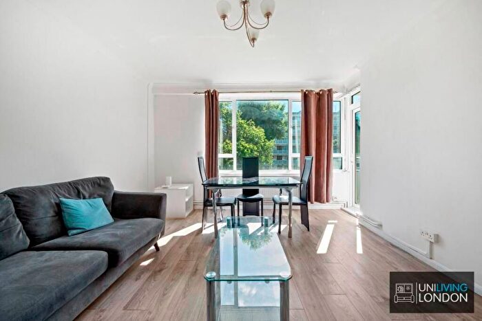 5 Bedroom Flat To Rent In Inwood Court, Rochester Square, NW1