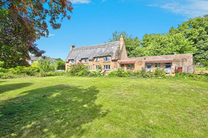 3 Bedroom Detached House For Sale In Church Lane, Little Billing, Northampton, Northamptonshire, NN3