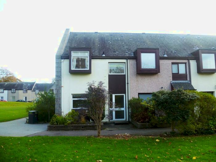 2 Bedroom Terraced House To Rent In Hazlehead Place, AB15