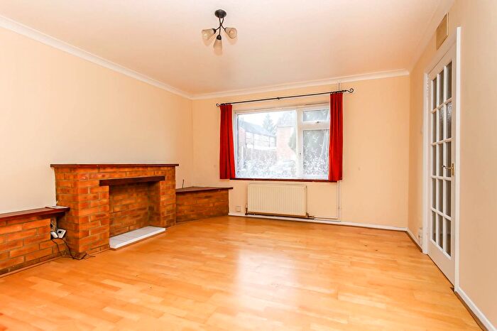 3 Bedroom End Of Terrace House For Sale In Dalkeith Road, Wellingborough, NN8